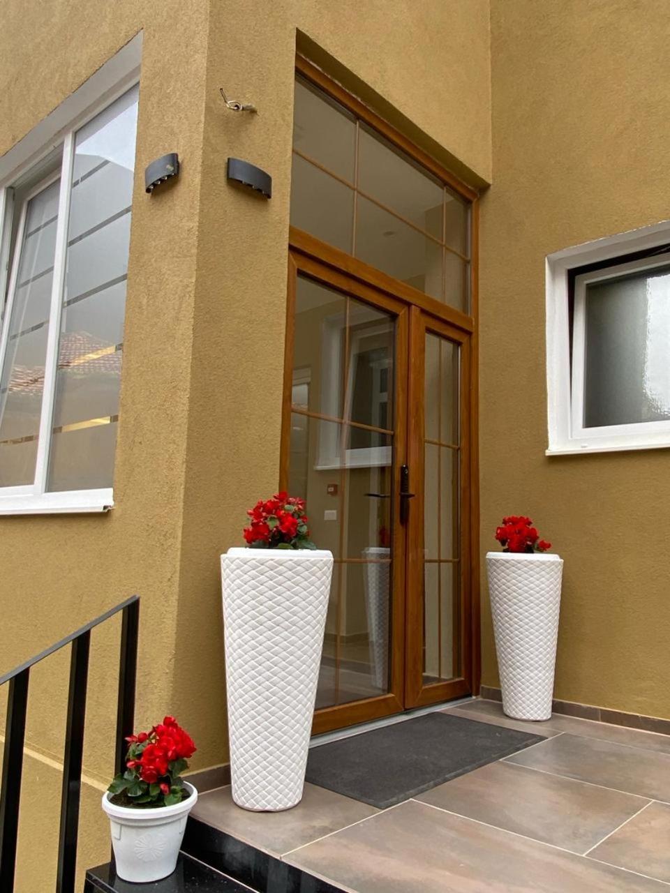 Vila Panto Tirana Exterior foto